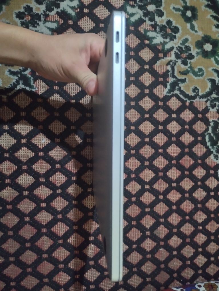 Macbook pro 13 core i5