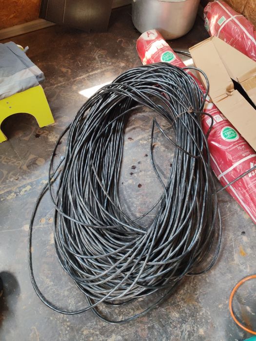 Продам кабель 2*4