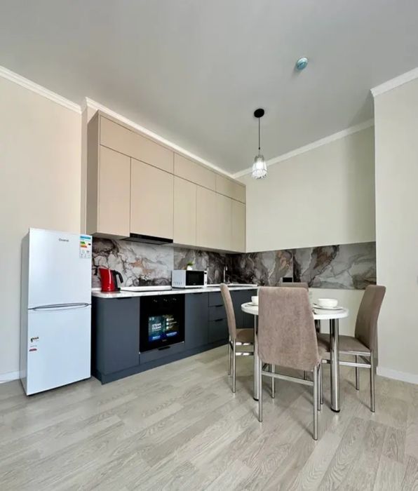 Oybek metroda kvartira arenda.