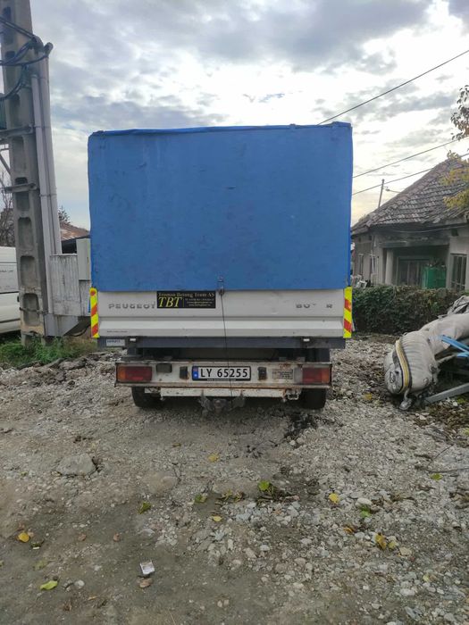 Autoutilitara marfa si persoane 7 locuri