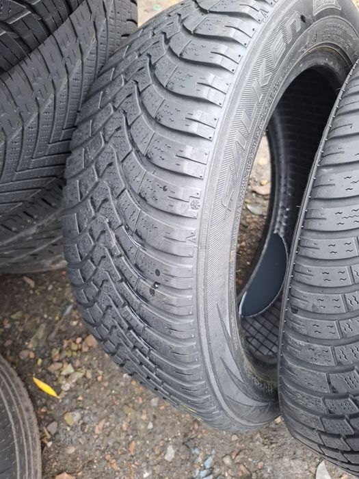 Vand 1 sau 2 anvelope 195 55 16 falken iarna am 3 buc dau și 1 buc
