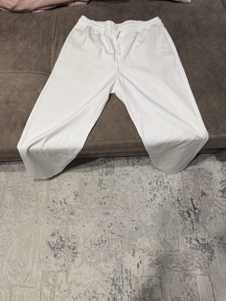 ZARA брюки белые