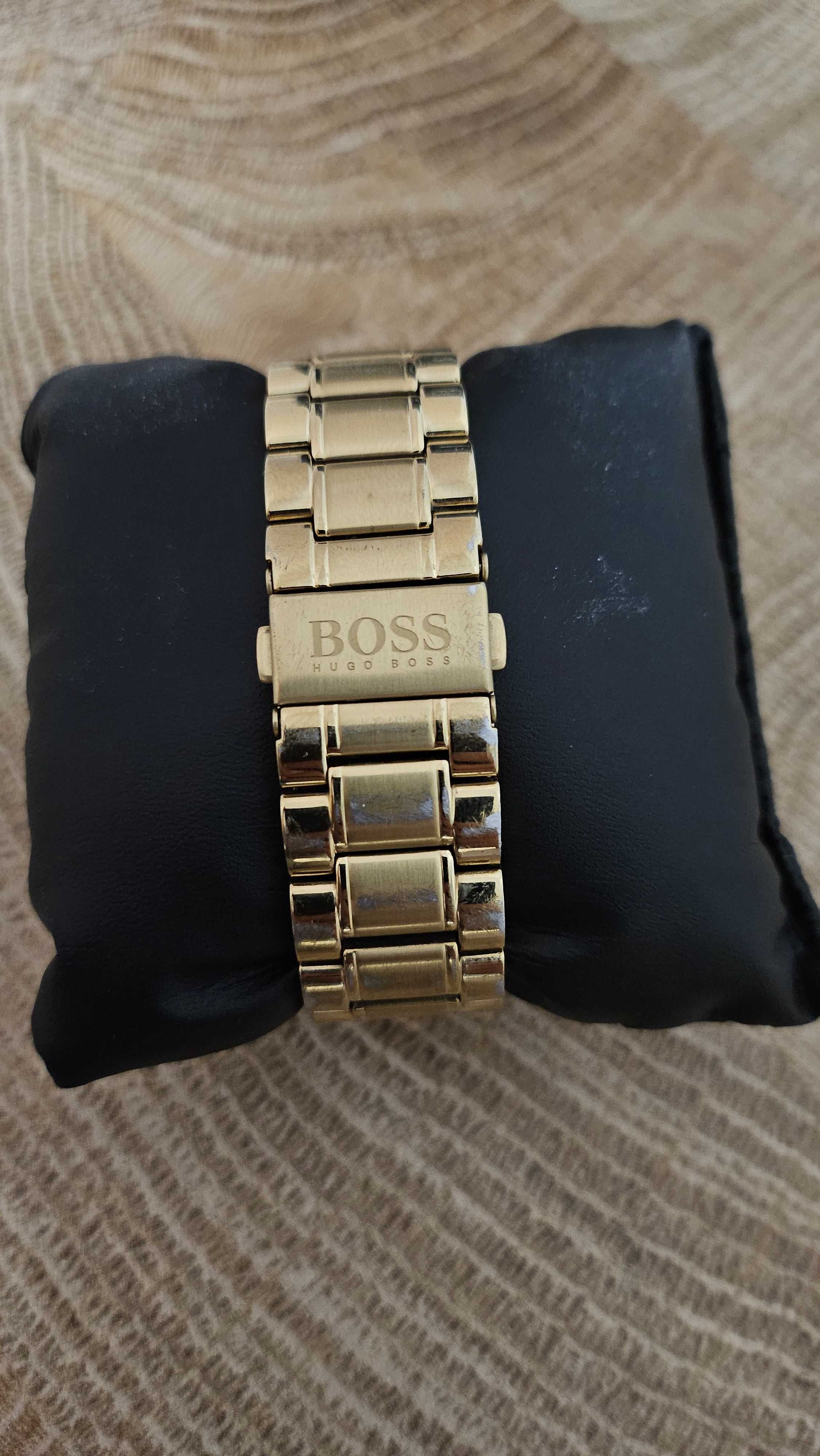 Часовник Hugo Boss