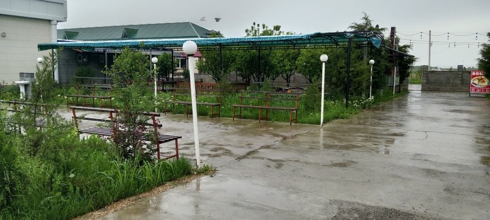 Jizzax v Zarbdor t Davr tuyxona kelishilgan narxda sotiladi