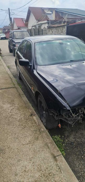 Vand 2 autoturisme BMW520