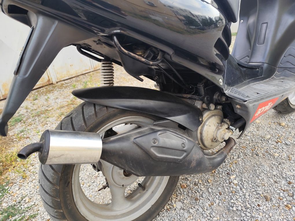 Мотопед.   Aprilia