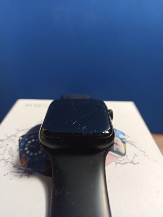 Срочно Смарт часы HW12