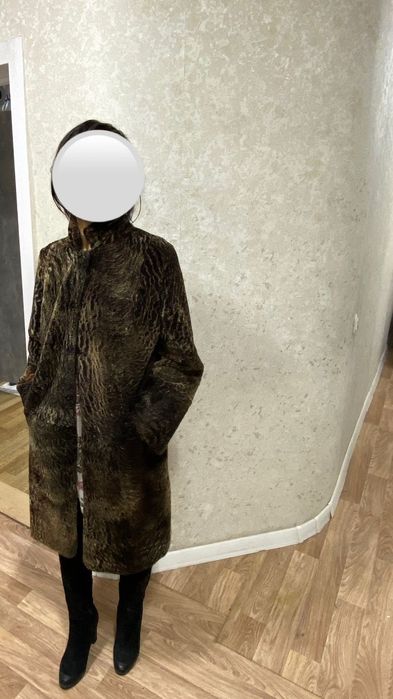 Продам дублёнку натуралка,двусторонняя, облегчённая,