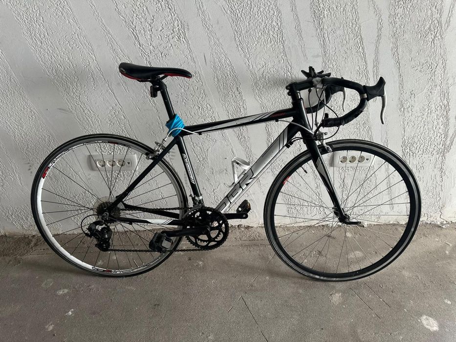 Bicicleta Cursiera Diamondback Racing -A-