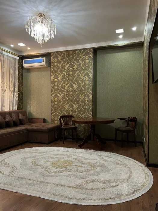 Продается 3х ком ЦУМ Ц-7, метро Ойбек, 110 школа