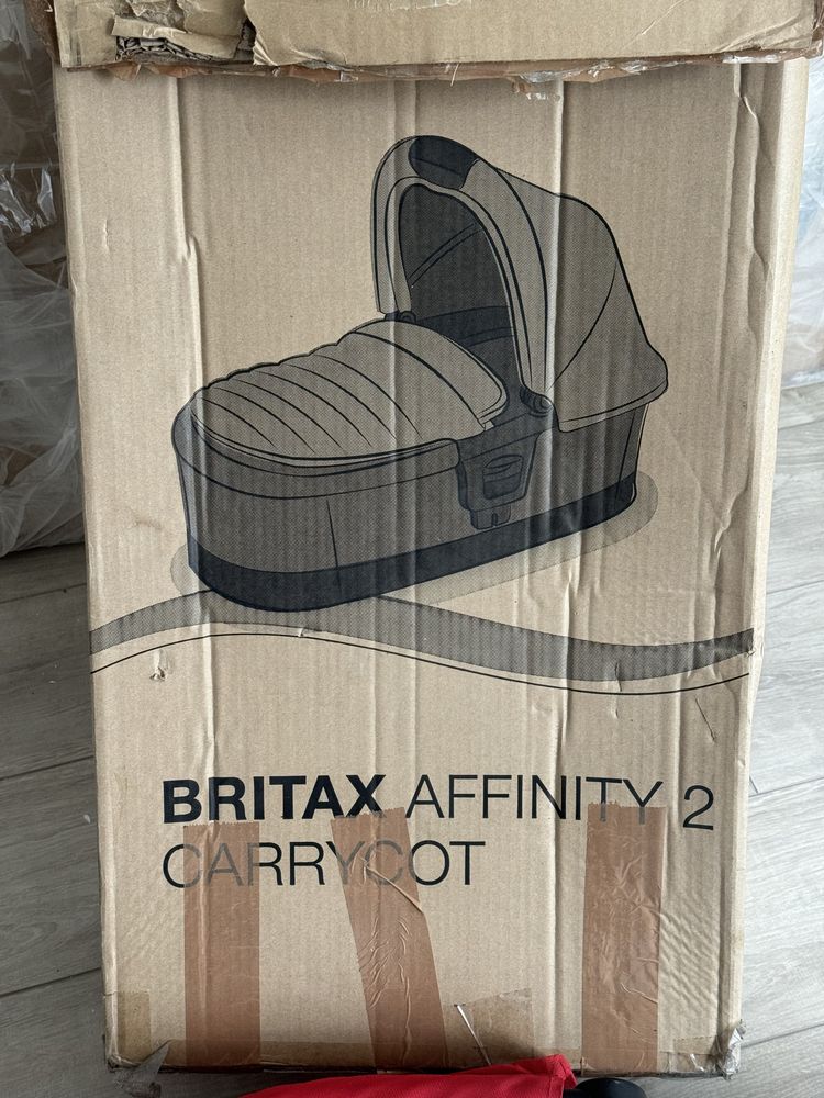 Твърд кош за бебе britax affinity 2