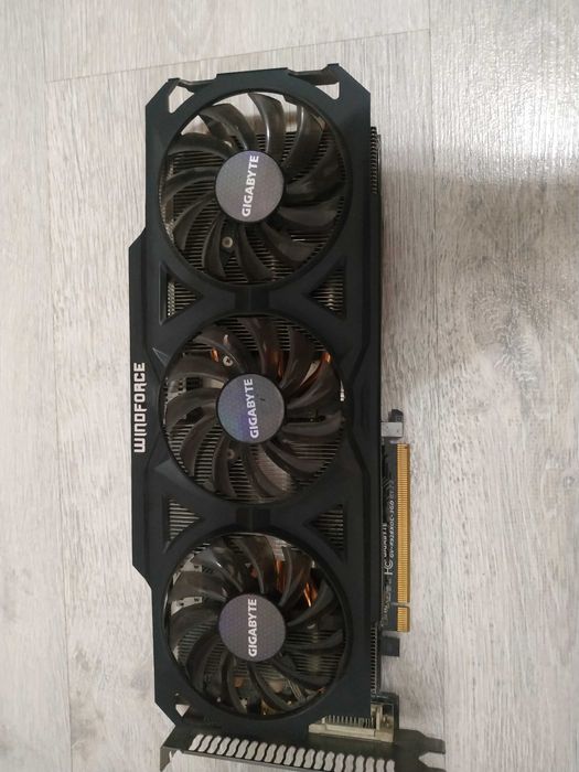 Видеокарта Radeon R9 280x
