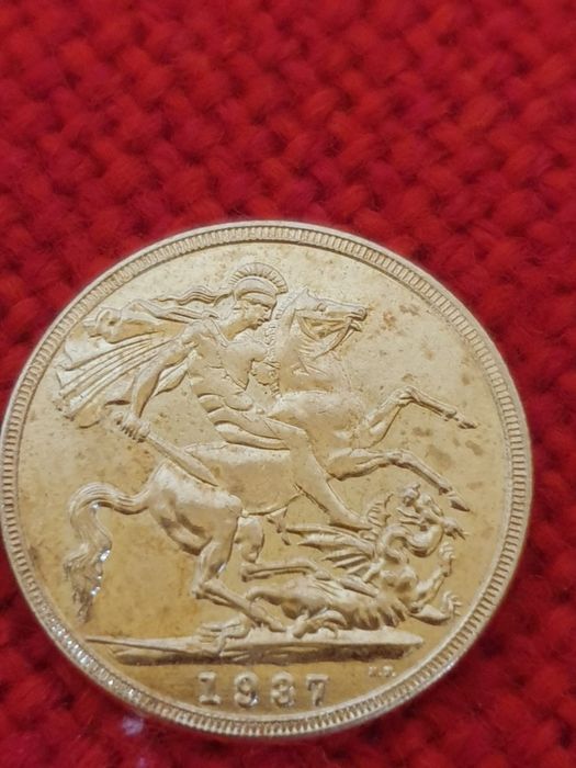 Vand 2 monezi replica