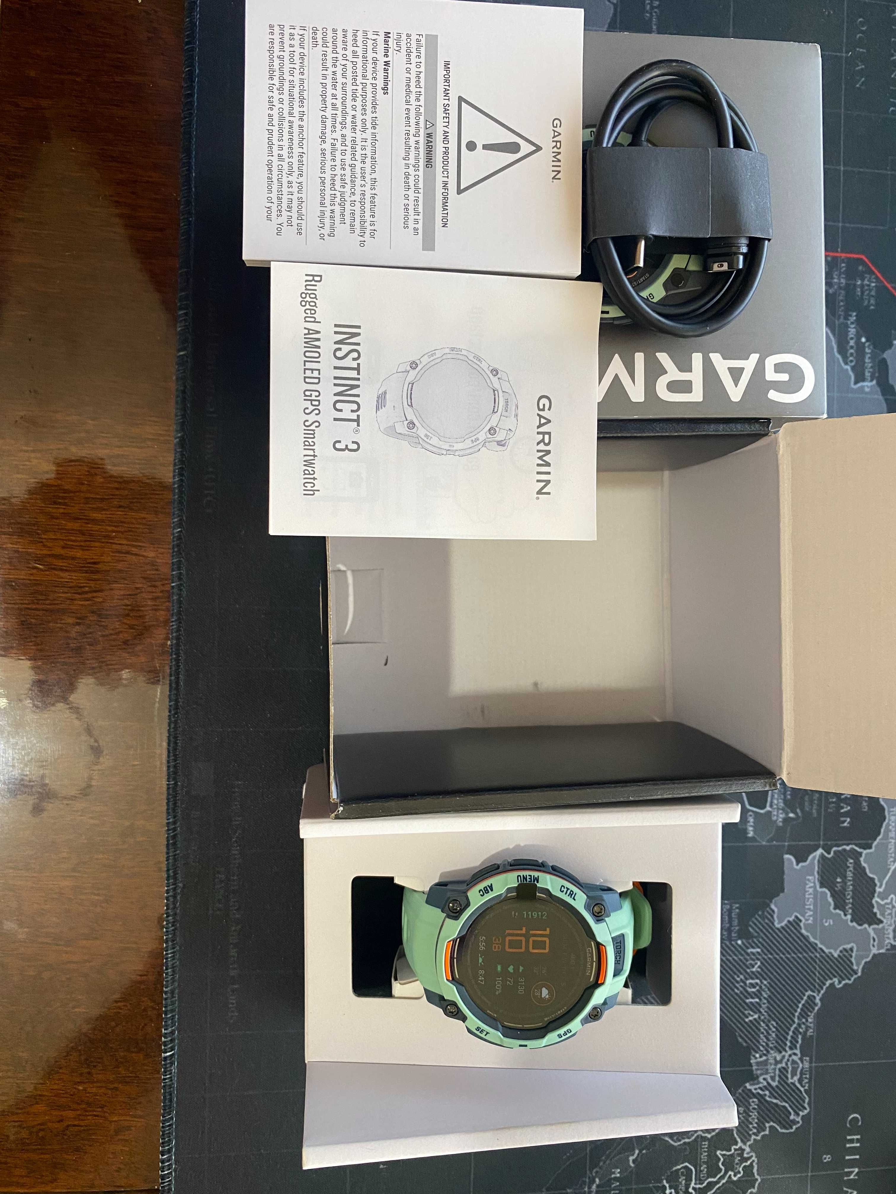 Garmin Instinct 3 45мм Amoled Neotropic