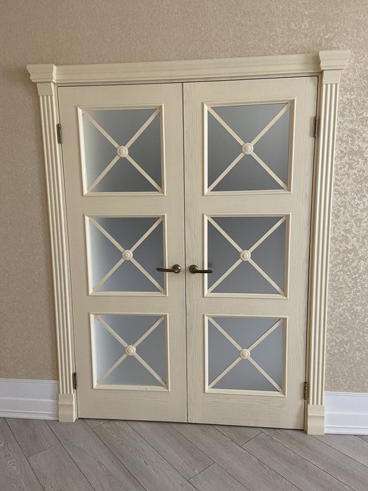 Продам двери межкомнатные на 5 комнат