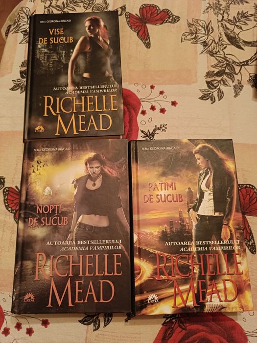 Patimi de sucub de Rochelle Mead