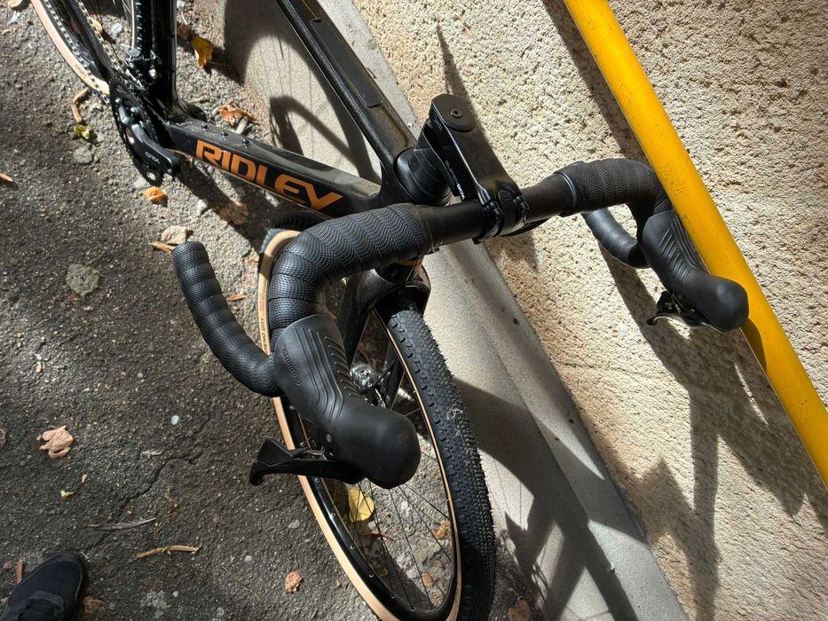 Bicicleta Cursiera NOUA Gravel Ridley ASTR Shimano 105 GRX600/800 2x12