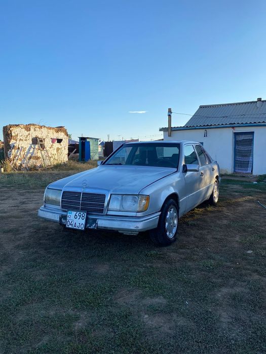 Продам мерс 124 газ бензин срочно не запускается надо смотреть матор