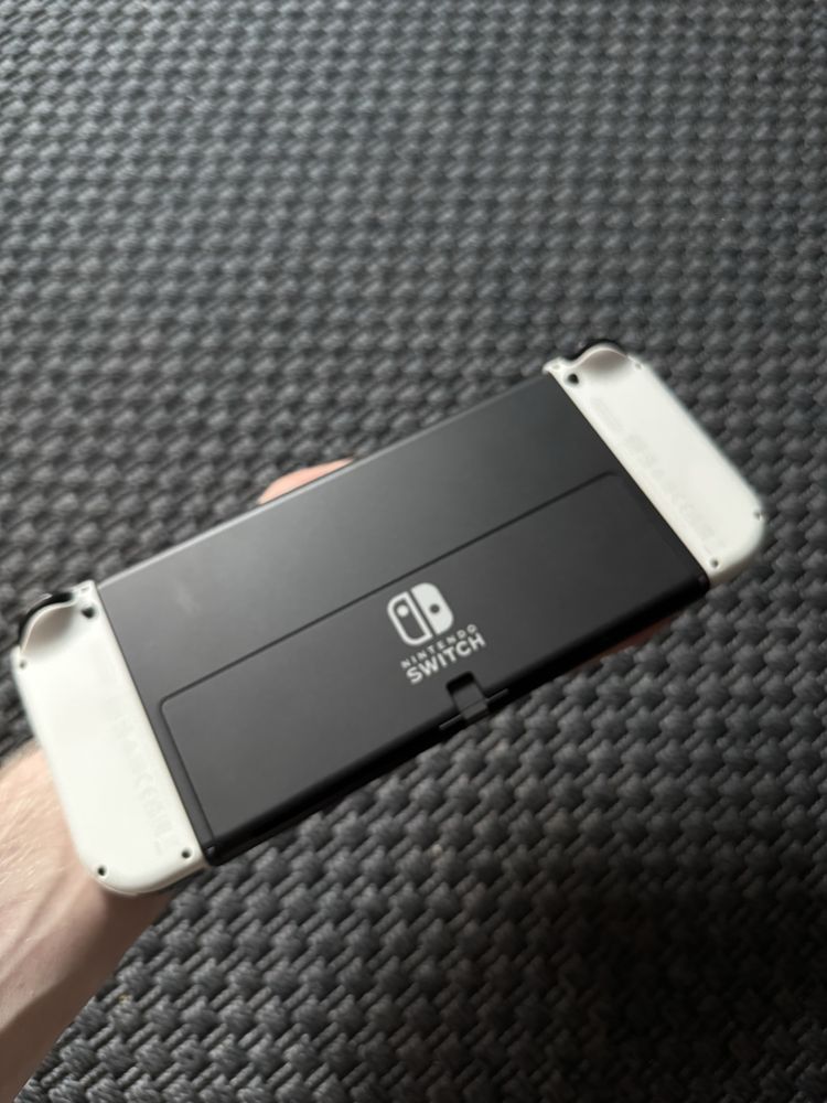 Nintendo Switch OLED +sd 256 + калъф