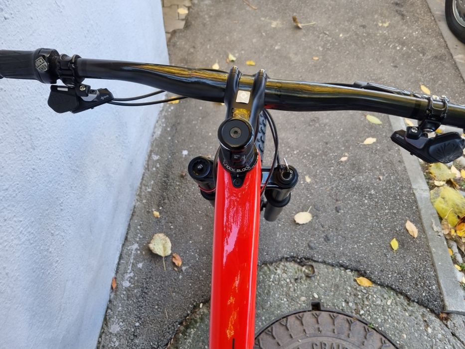 De vânzare bicicleta TREK