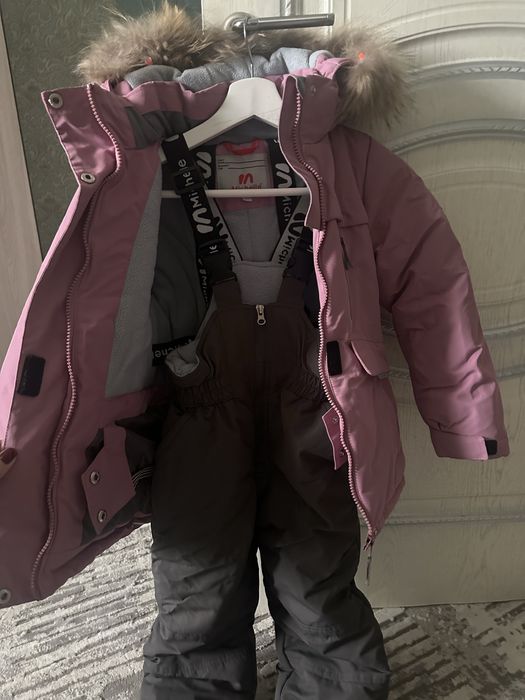 Зимний комбинезон для девочки