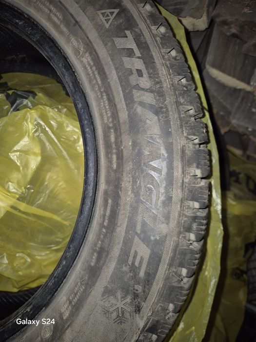 Продам шины 215/60R22.5