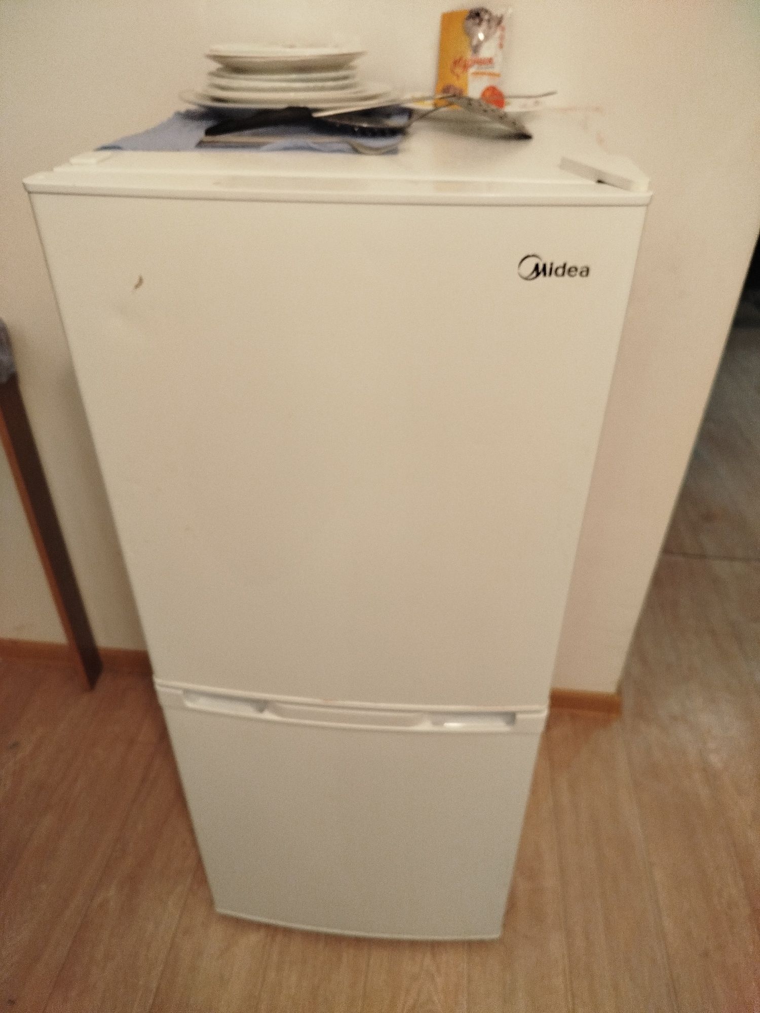 Холодильник MIDEA