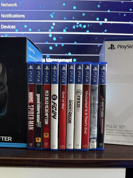 PlayStation 4, Logitech G29, Sony Pulse 3D