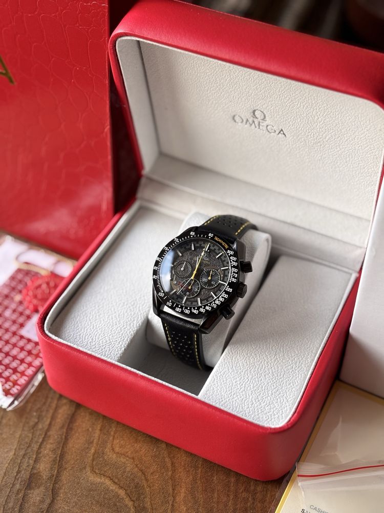 Omega Speedmaster Moonwatch 44 mm