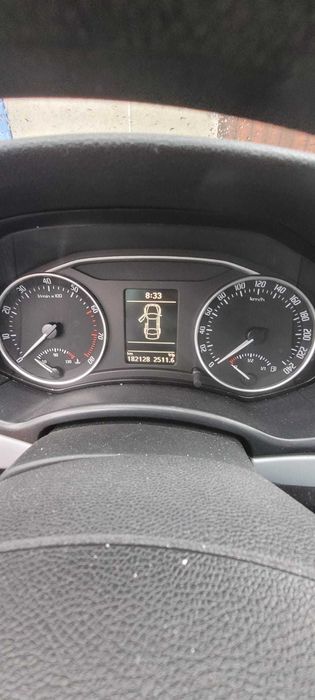 Vând Skoda Octavia 1.4 (benzina)