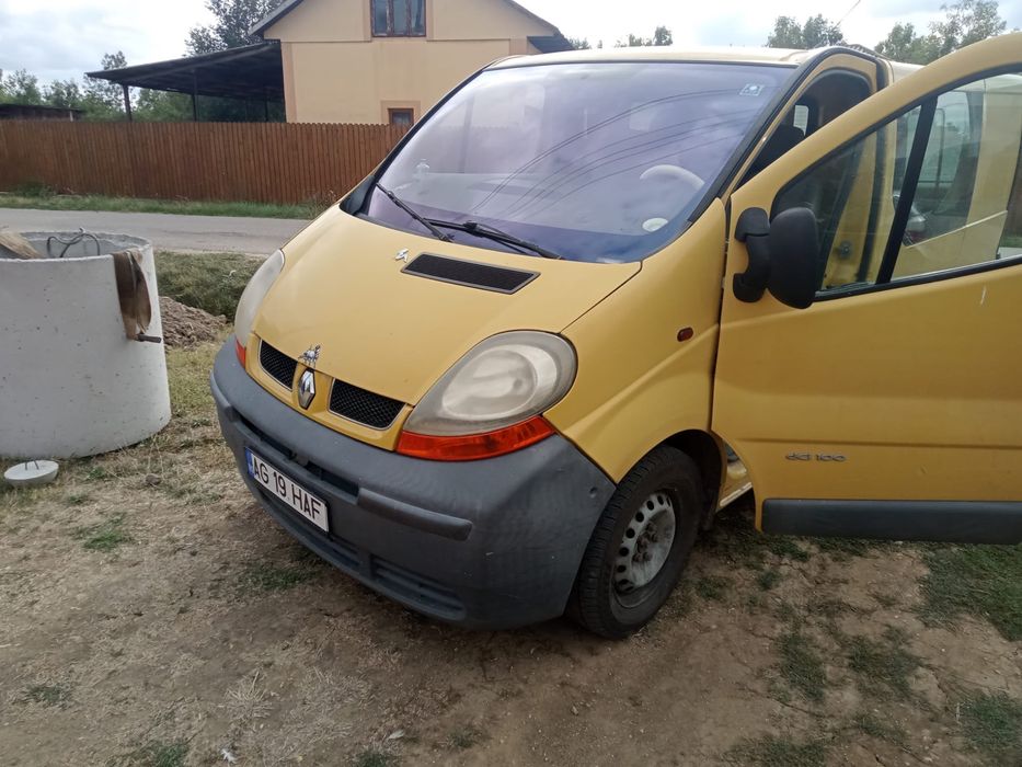 Renault trafic.