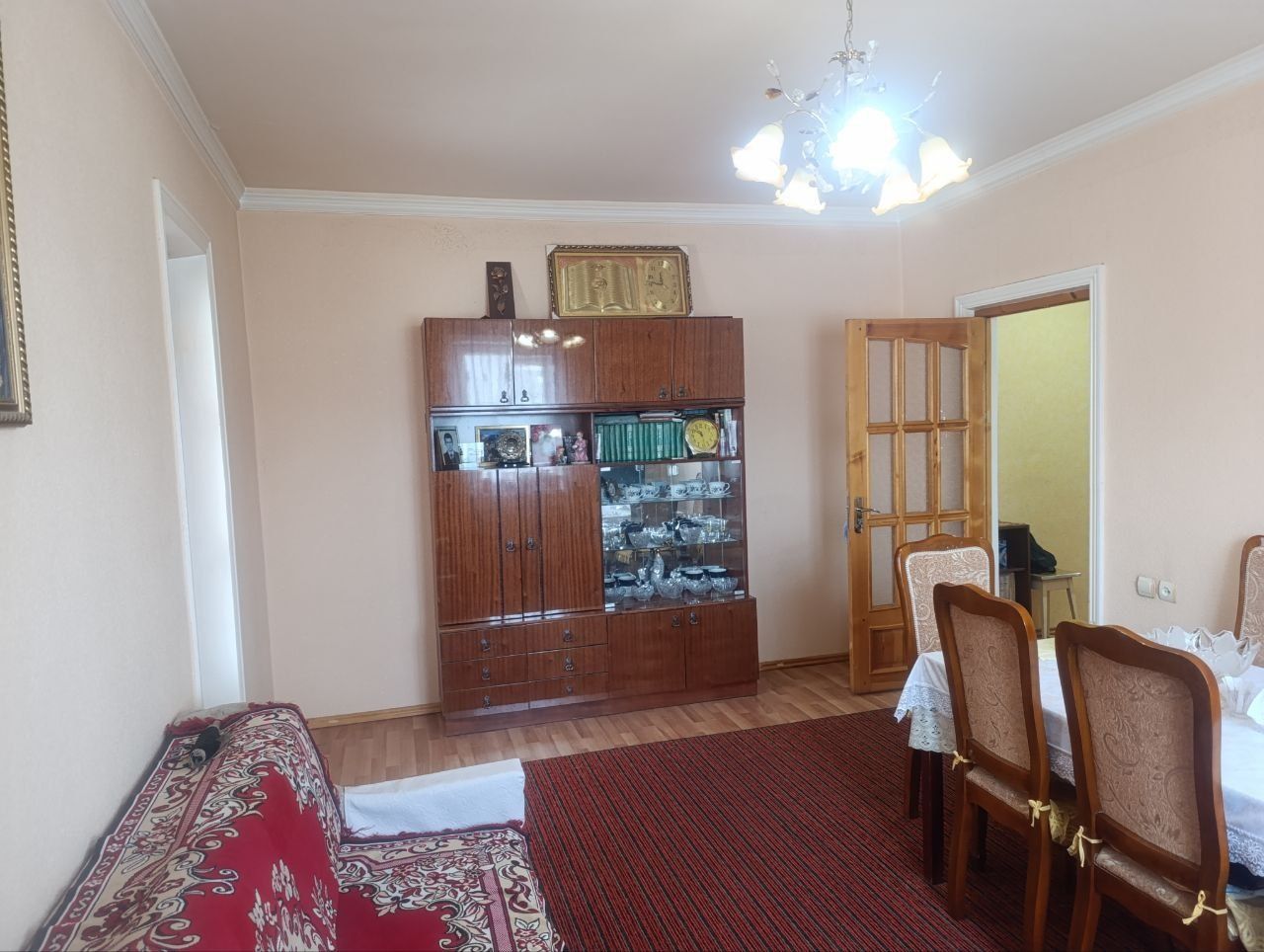 СРОЧНО!!! метро Айбек, 2-ком .65м2