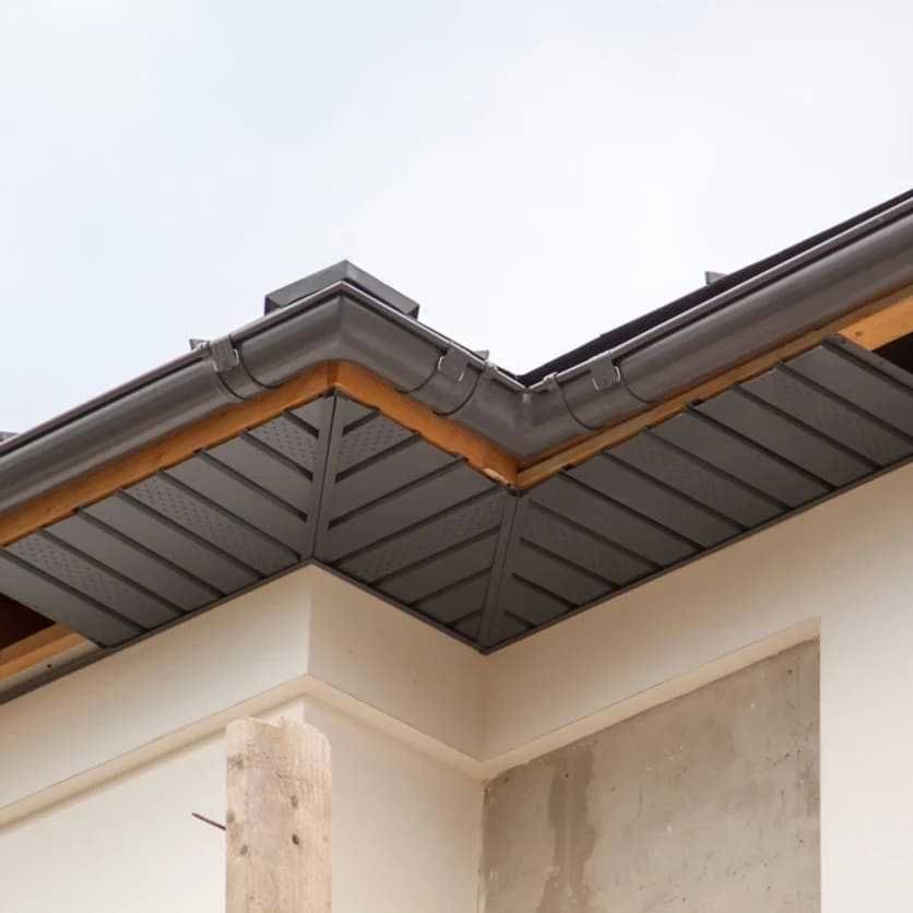 Sisteme pluviale, reparatii acoperisuri, montaj acoperisuri