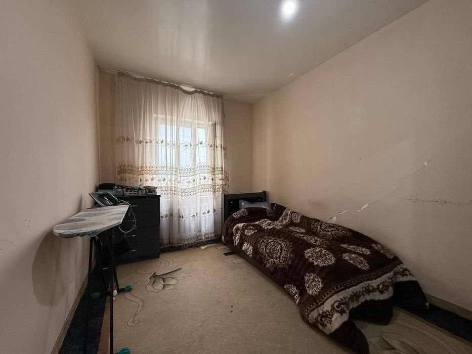 3 комнатная на Юнусабаде 3 квартале на 9 этаже 9 этажного дома