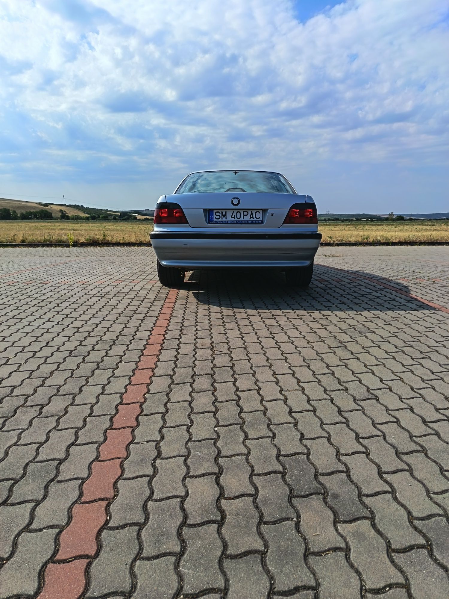 BMW E38 2.8 benzina