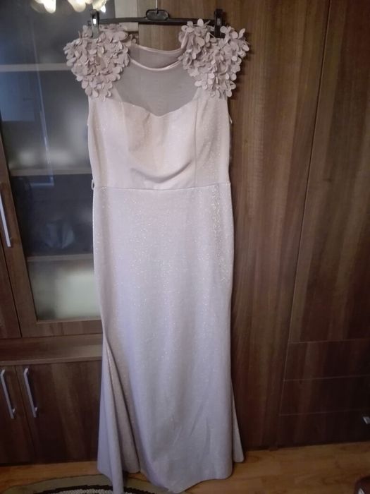 Rochie ,ingrijita,marimea 44-46