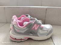 New Balance детски маратонки