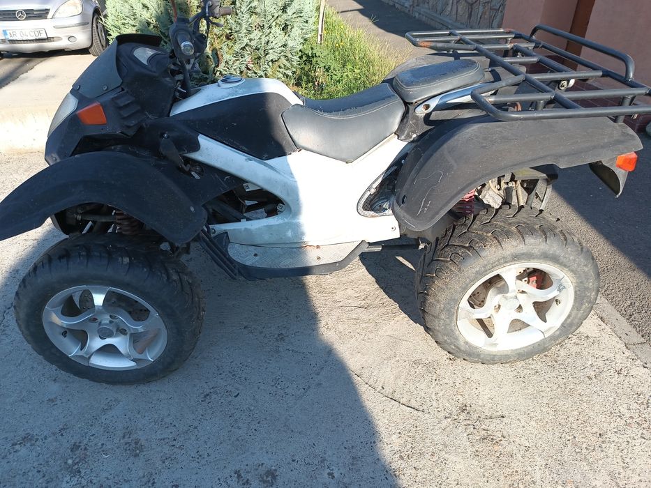 Vand/schimb ATV GSMOON 300 pt.piese s-au cine vrea sa-l repare.
