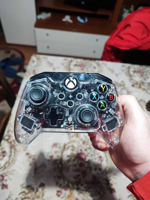 Controller cu fir PDP Afterglow Xbox One stare perfectă.