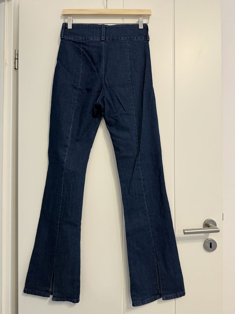 Blugi evazati Bershka