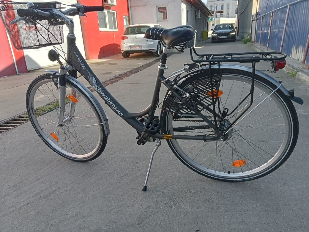 Vând bicicleta din aluminiu pentru dama