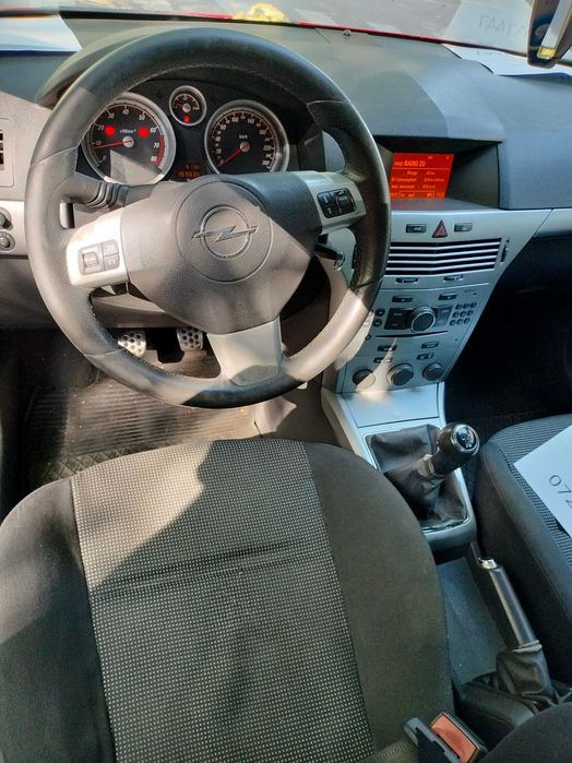 Vînd Opel Astra GTC