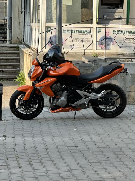 Kawasaki er6n limitata in A2