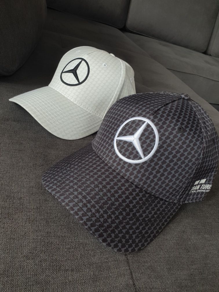 Шапки Mercedes-Benz AMG F1