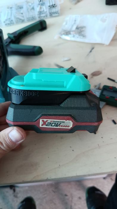 Adaptor baterie Parkside la Scule Makita