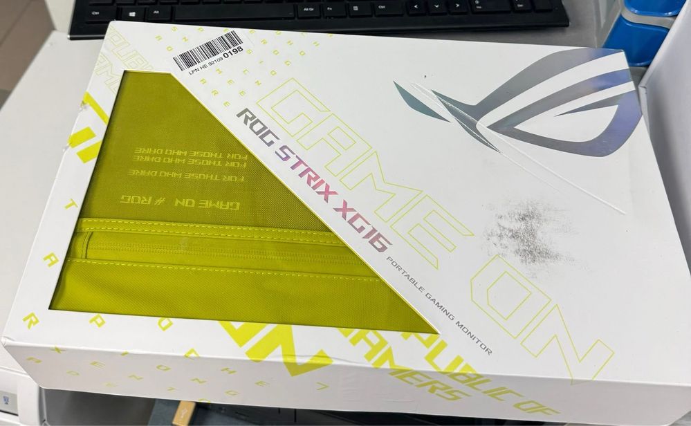 RoG Strix 16 portable monitor