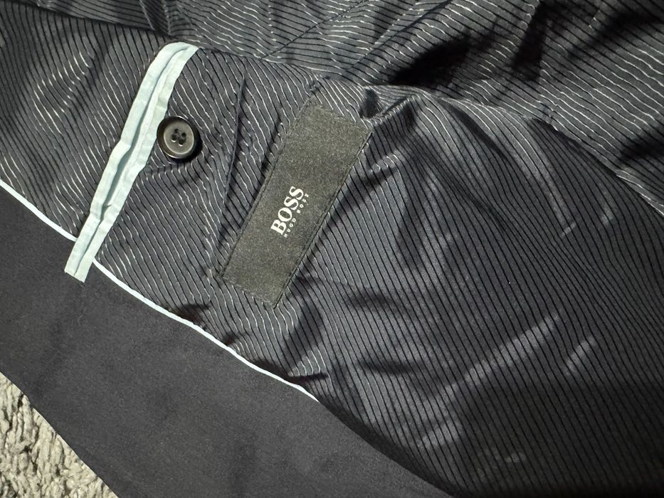 Sacou Hugo Boss marimea 48 EU