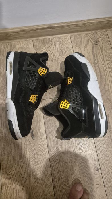 Jordan 4 black cat