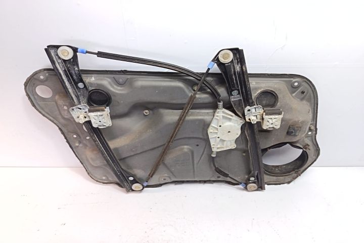 Macara geam dreapta fata  1J4837730AE Volkswagen VW Golf a 4-a genera