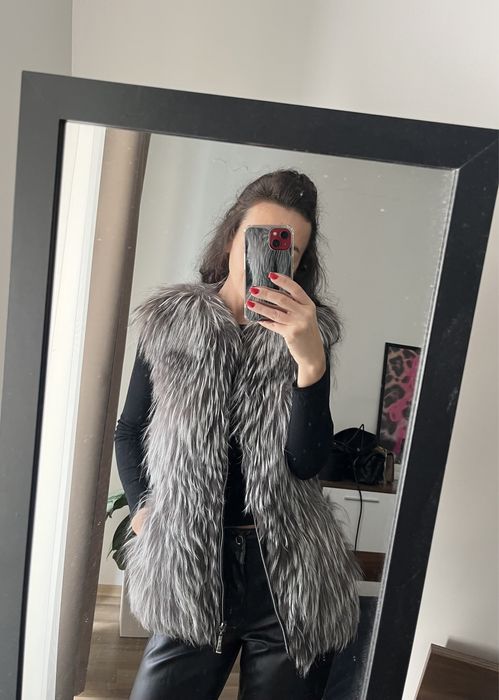 Жилетка от естествена лисича кожа